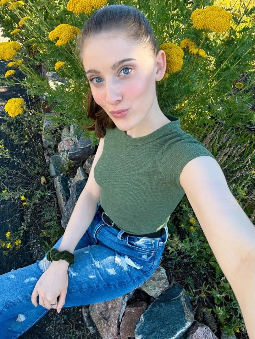 Heißeste weibliche Creator mit unwiderstehlichem Charme